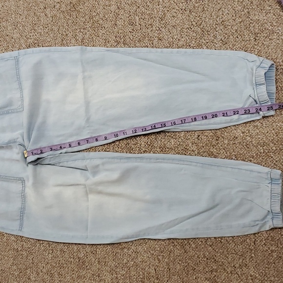 RE generation Jogger style Jeans - Picture 11 of 12